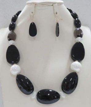 YNE5182BK NECKLACE SET